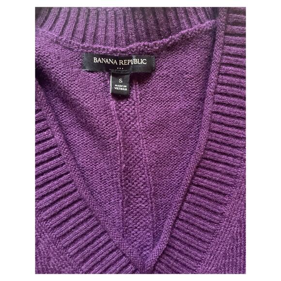 Banana Republic Womens Sweater V Neck with Waist Slits Size Small - Picture 6 of 6